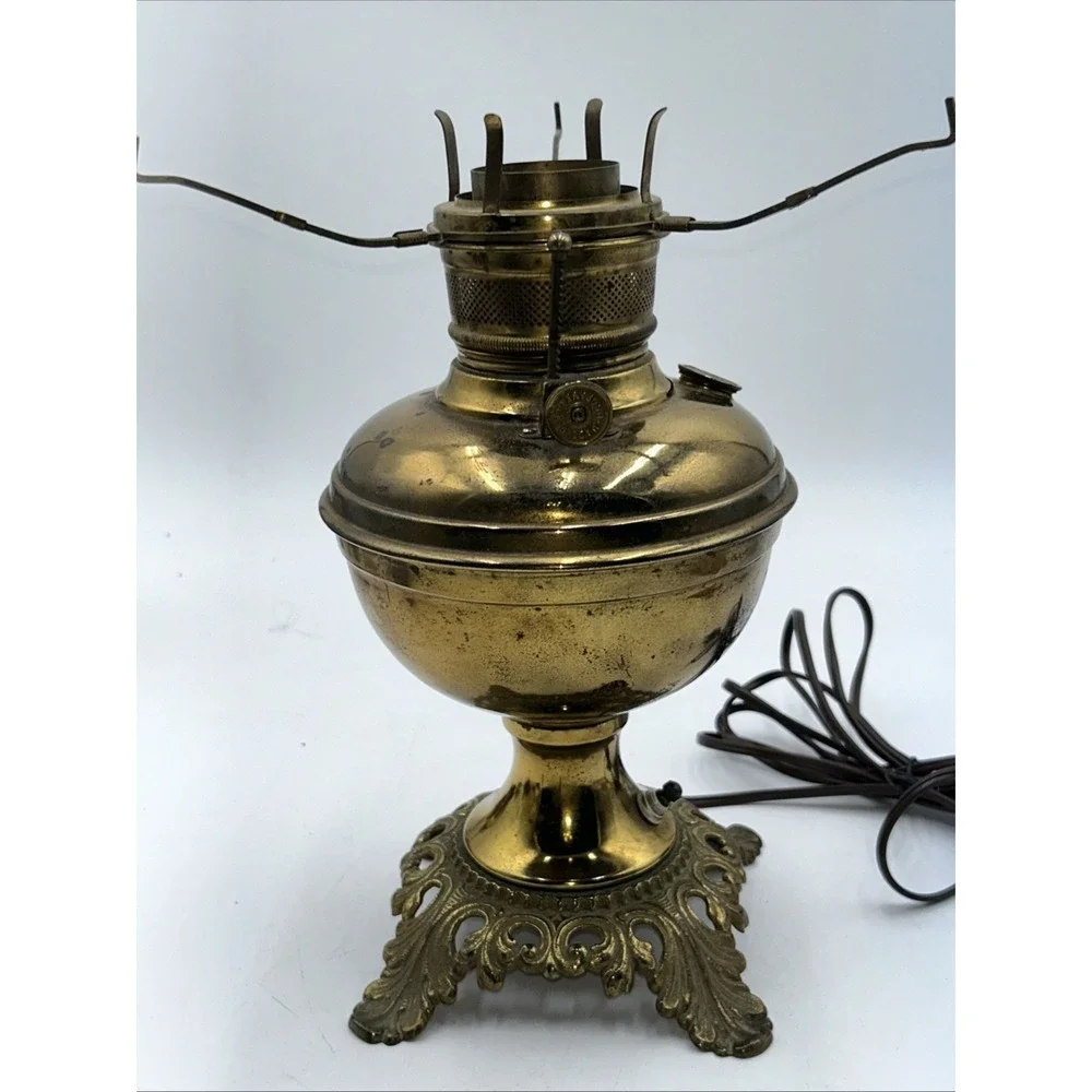 Antique Electrified Bradley & Hubbard Oil Lamp Made In USA Fleur de Lis